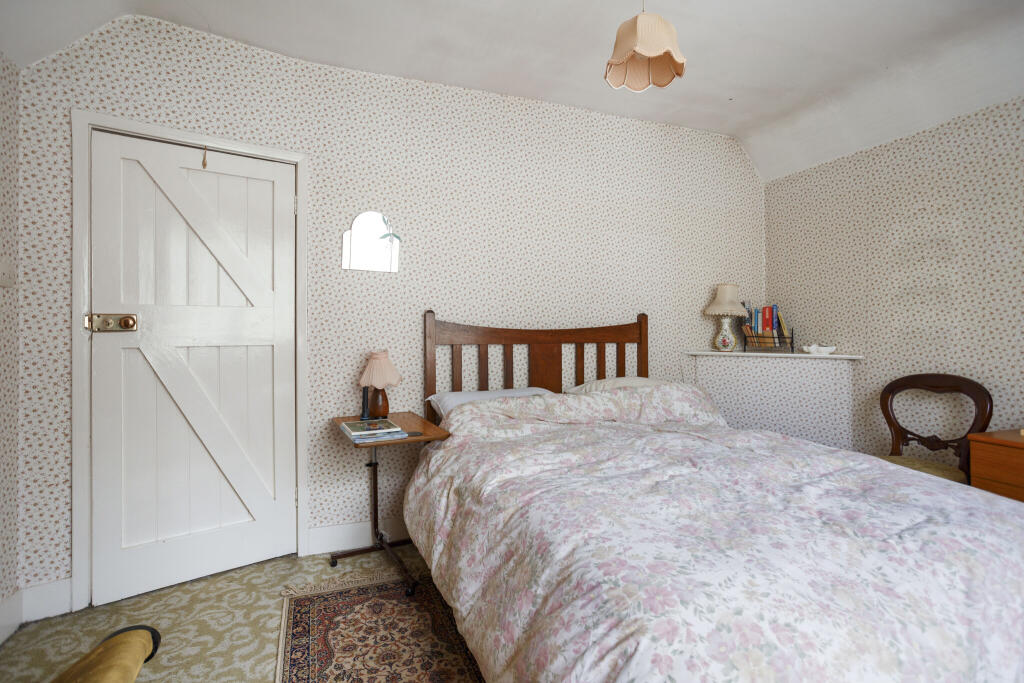 Additional image 9 of Burntwood Lane, Caterham, CR3