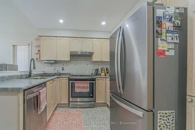 Additional image 18 of 92 Oaklea Blvd