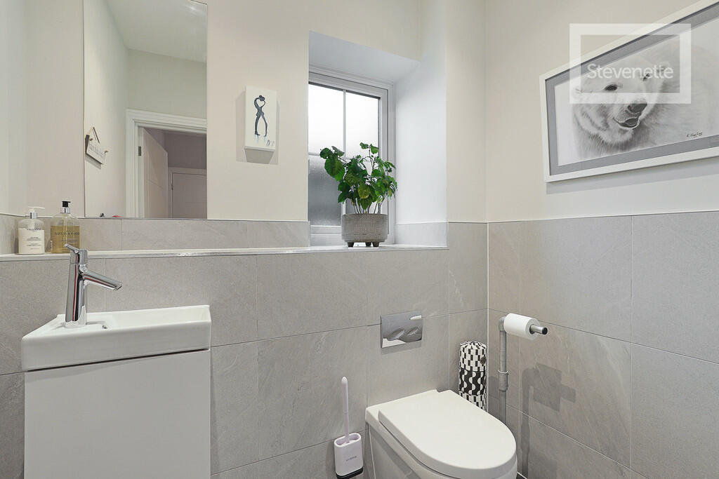 Additional image 11 of Chestnut Mews, Theydon Bois