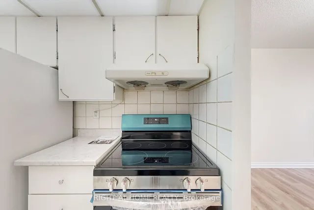 Additional image 10 of 4 Lisa St Unit 712