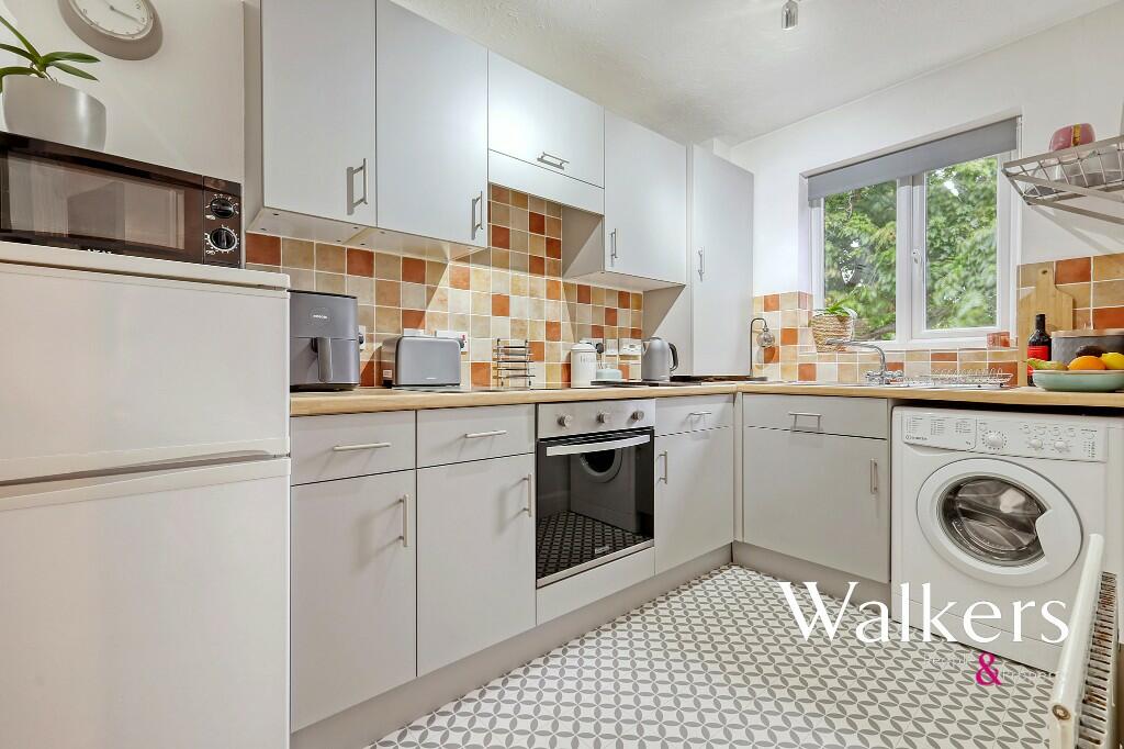 Additional image 6 of West Court, Summerfields, Ingatestone