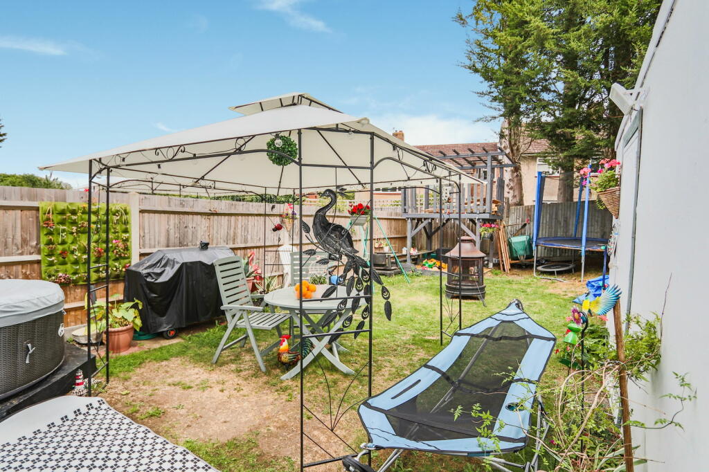 Additional image 13 of June Close,Coulsdon,CR5 2QR