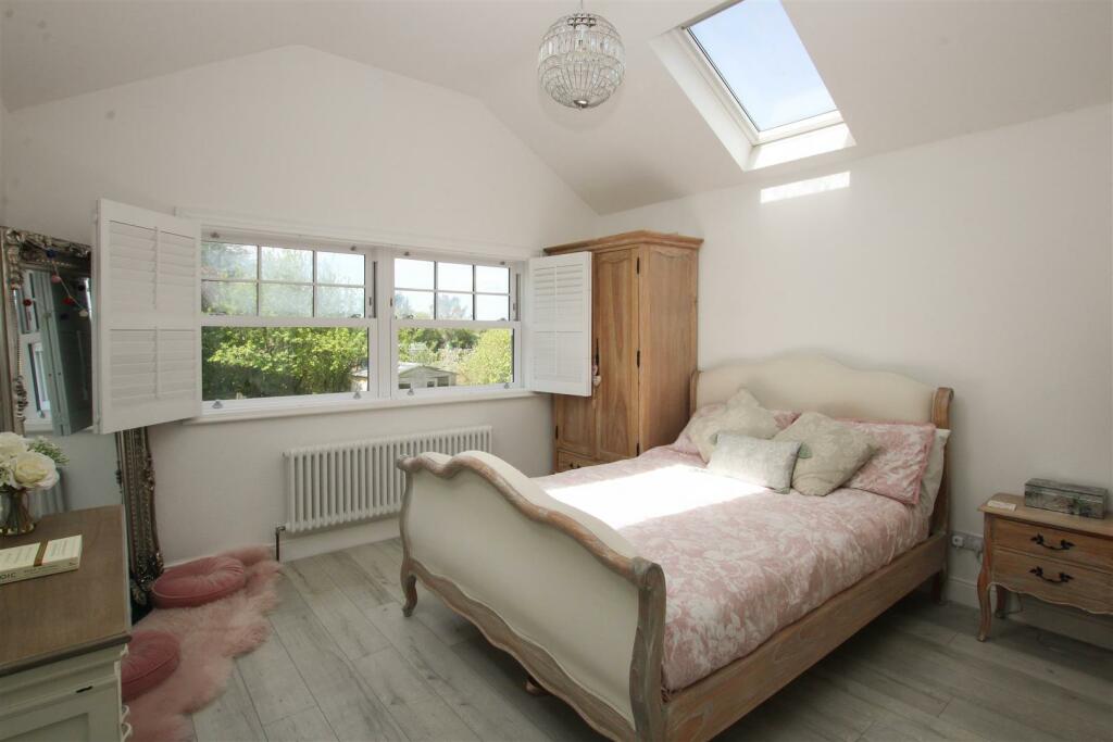 Additional image 21 of Middle Road, Ingrave, Brentwood