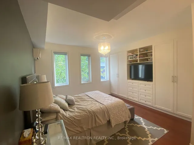 Additional image 19 of 645 Davenport Rd Unit 6