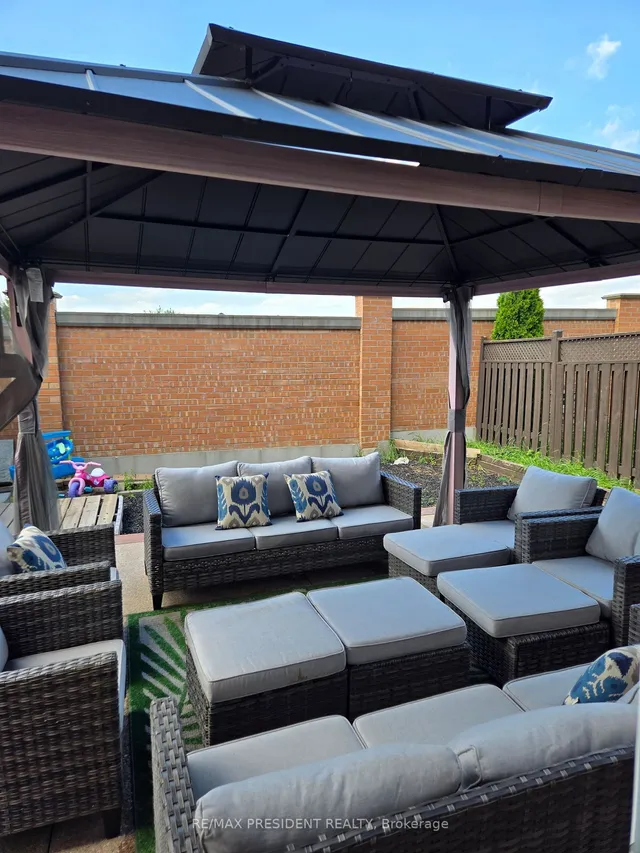 Additional image 25 of 67 Maple Valley St