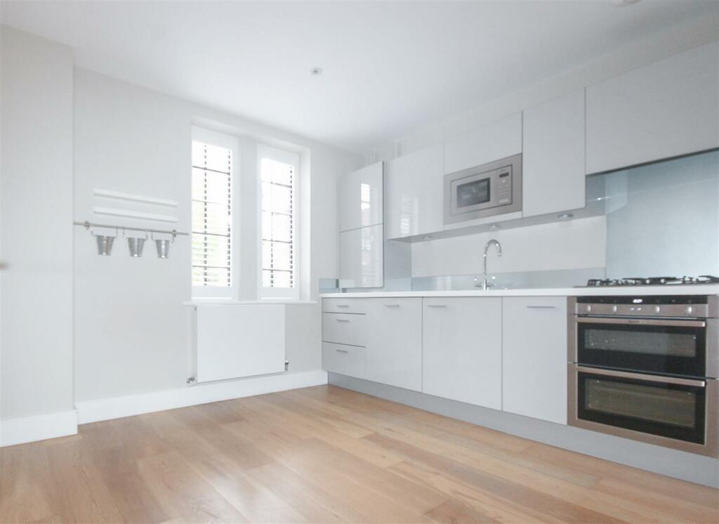 Additional image 5 of The Galleries, Warley, Brentwood