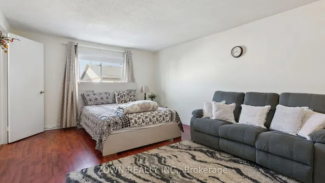 Additional image 17 of 33 Dafoe Cres