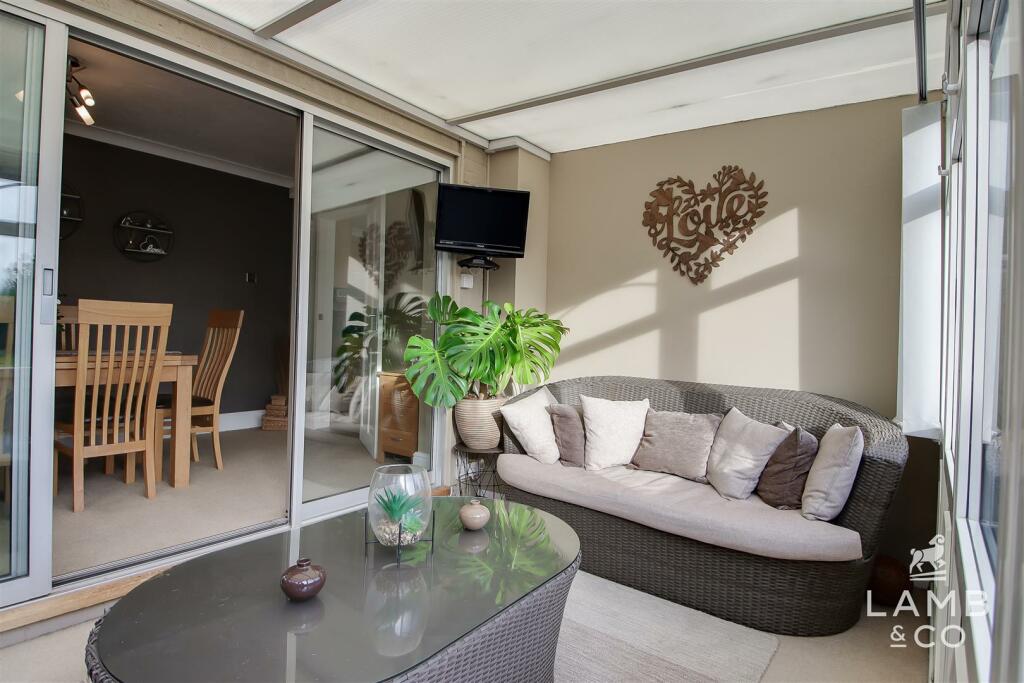 Additional image 26 of Queensway, Holland-On-Sea