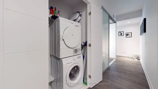 Additional image 17 of 488 University Ave Unit 3307