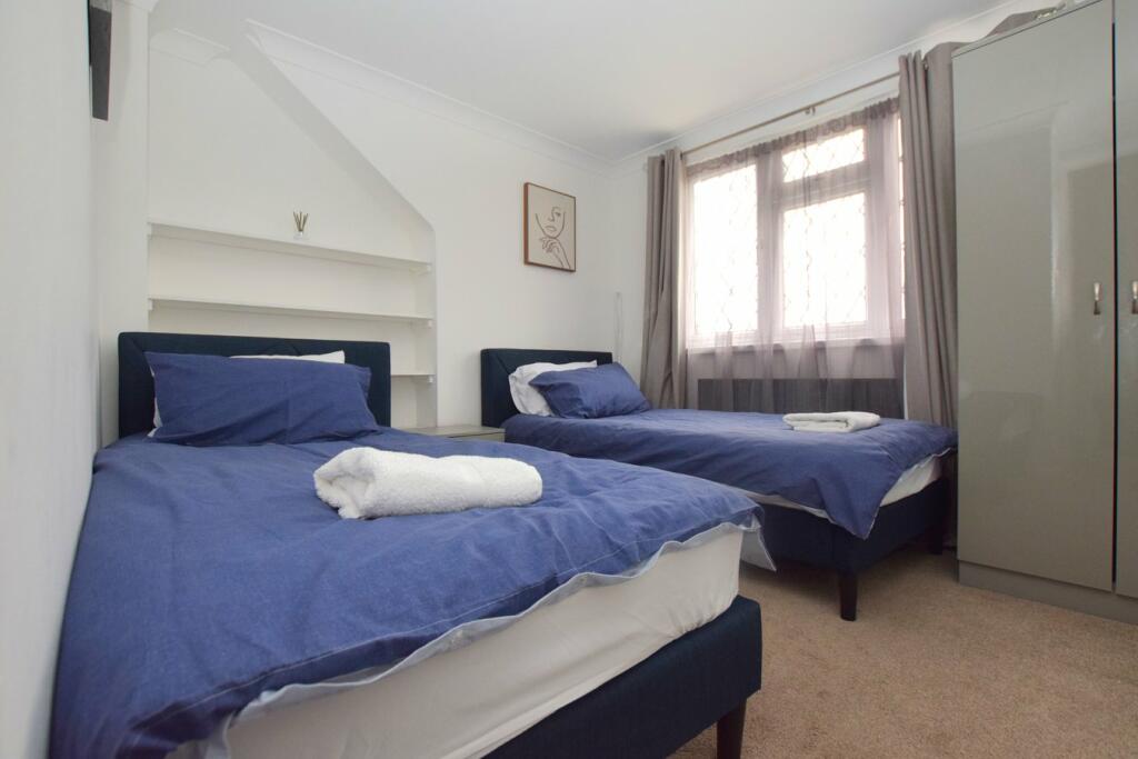 Additional image 12 of Lorraine Close, Billericay, CM11