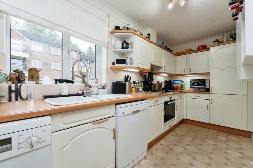 Additional image 5 of Southview Road, Warlingham, Surrey, CR6