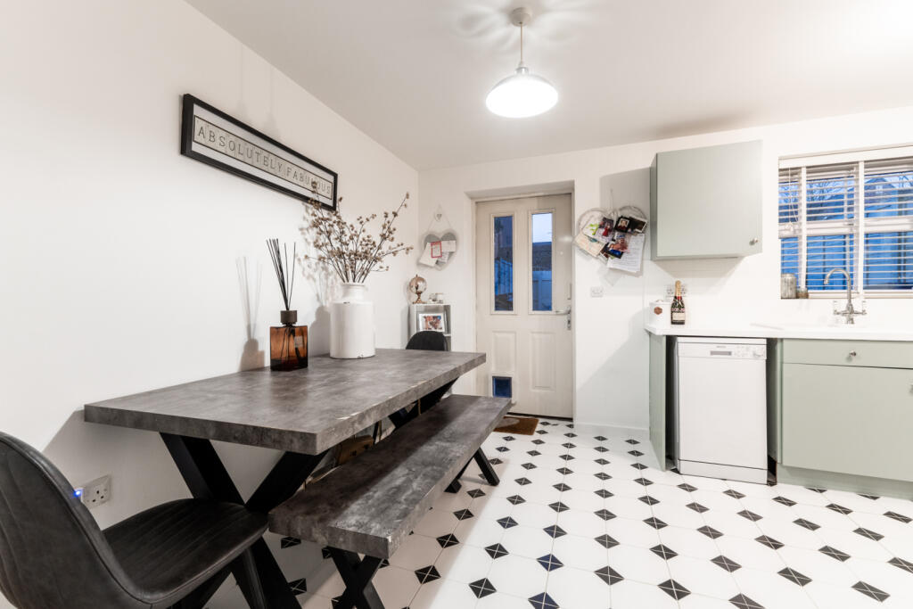 Additional image 6 of Felstead Crescent, Stansted, Essex, CM24