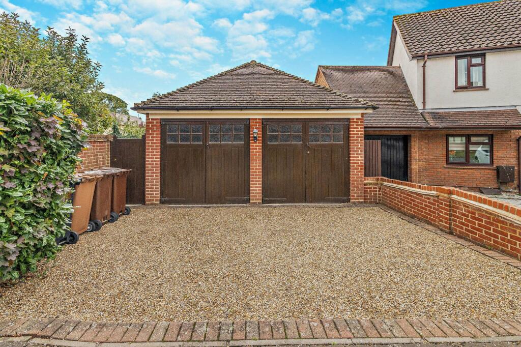 Additional image 4 of St Fabians Drive, Chelmsford