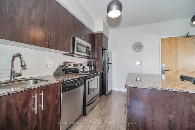 Additional image 12 of 55 Bremner Blvd Unit 4302