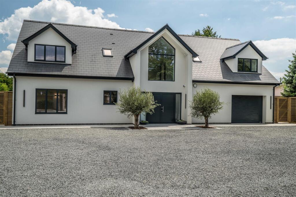 Additional image 28 of Broomhills Chase, Little Burstead, Billericay