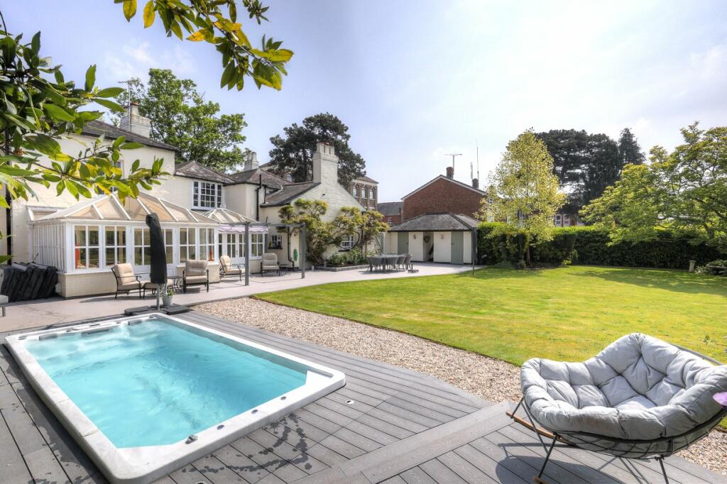 Additional image 7 of Church Street, Great Baddow, CM2