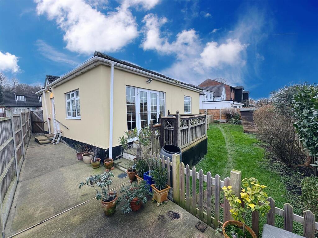 Additional image 33 of Ongar Road, Pilgrims Hatch, Brentwood