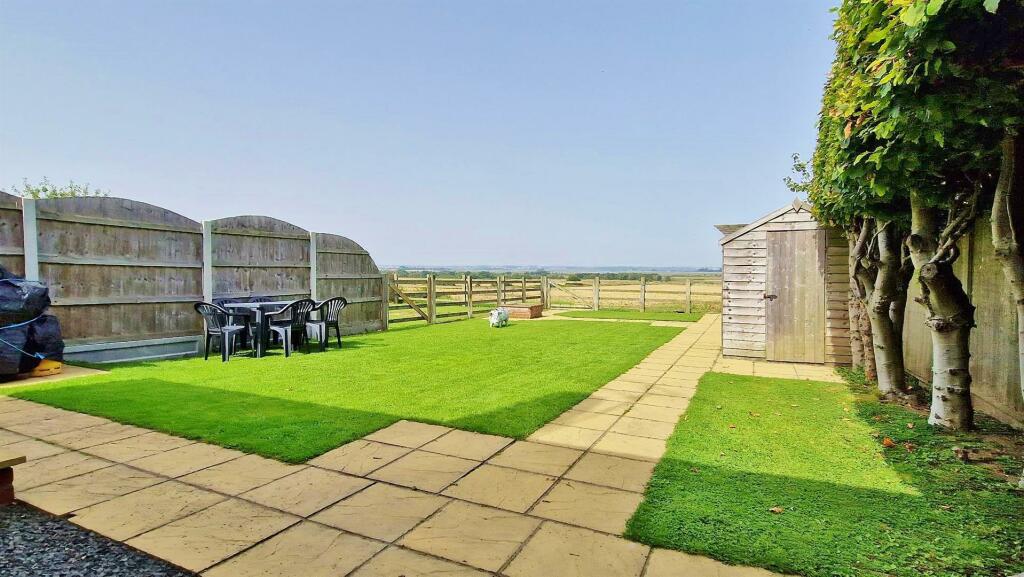 Additional image 23 of Kirby Road, Walton On The Naze