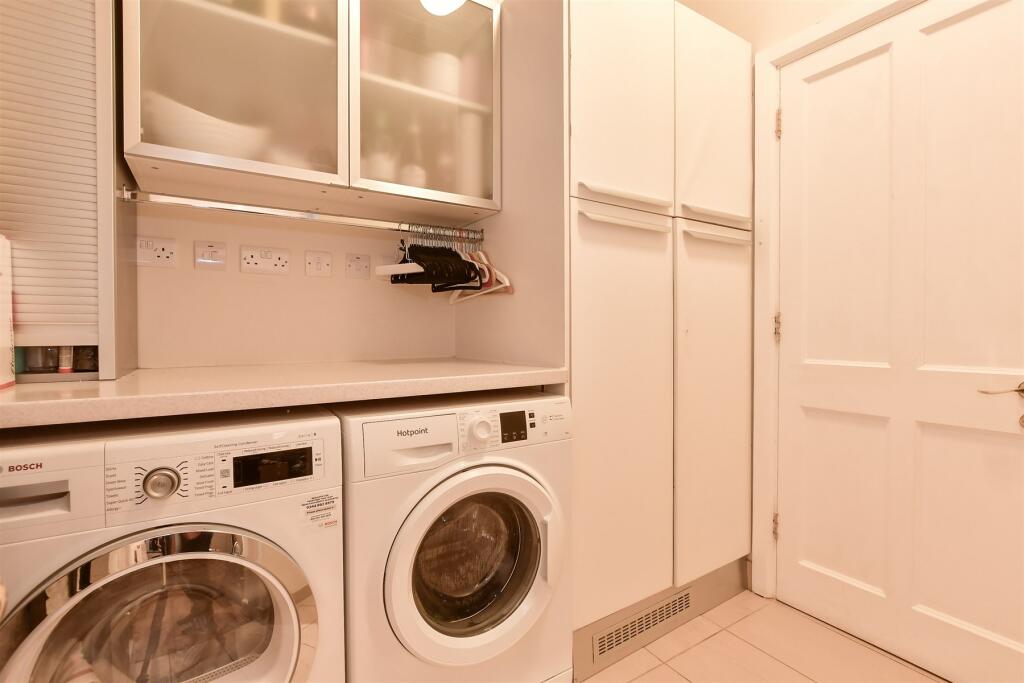 Additional image 5 of The Galleries, Warley, Brentwood, Essex