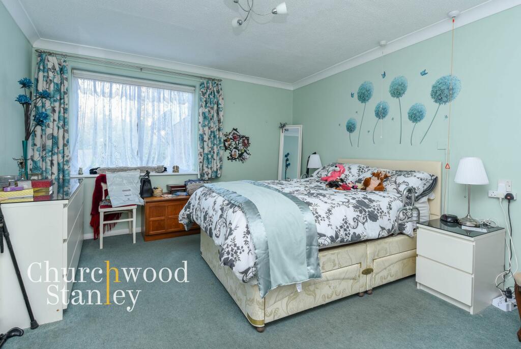 Additional image 4 of North Street, Walton On The Naze, CO14