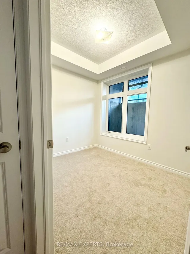 20 Halliford Pl Unit 102