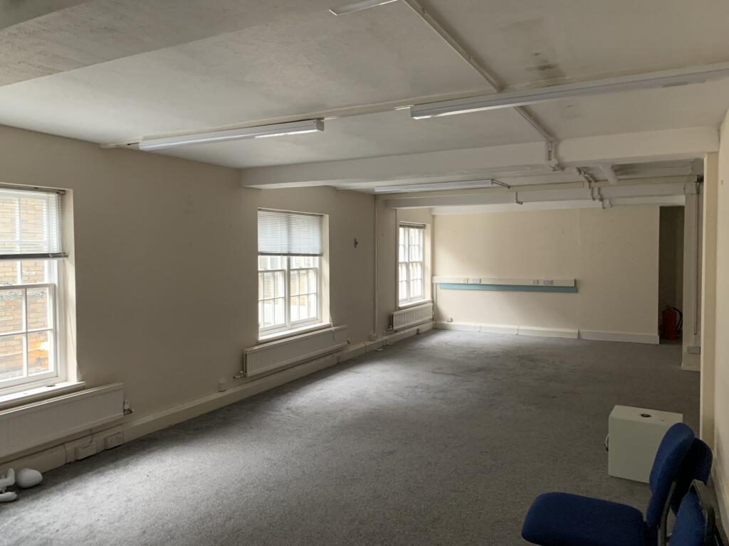 Additional image 9 of Lisle House, Red Lion Yard, CO1