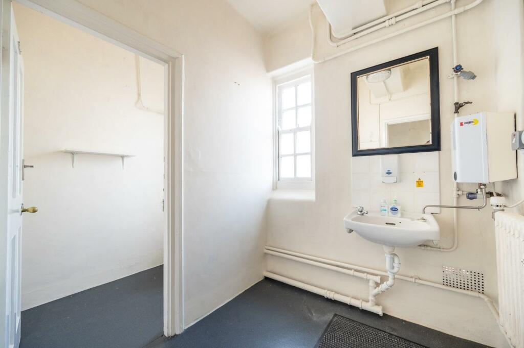 Additional image 10 of High Street, Dunmow