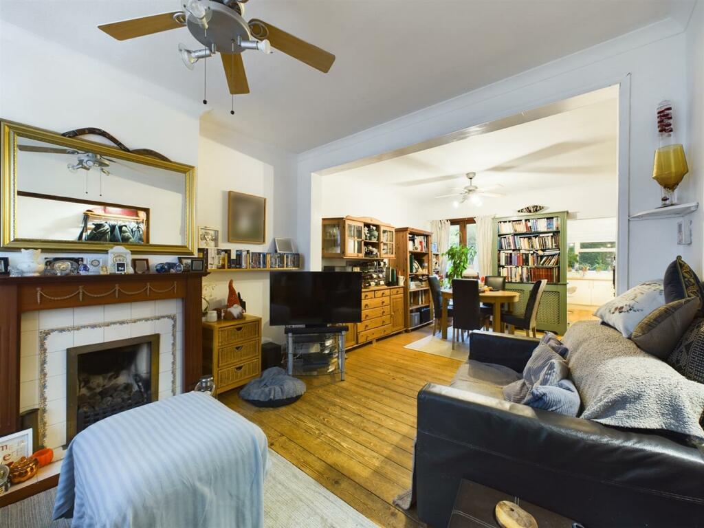 Additional image 4 of Stoats Nest Road, Coulsdon