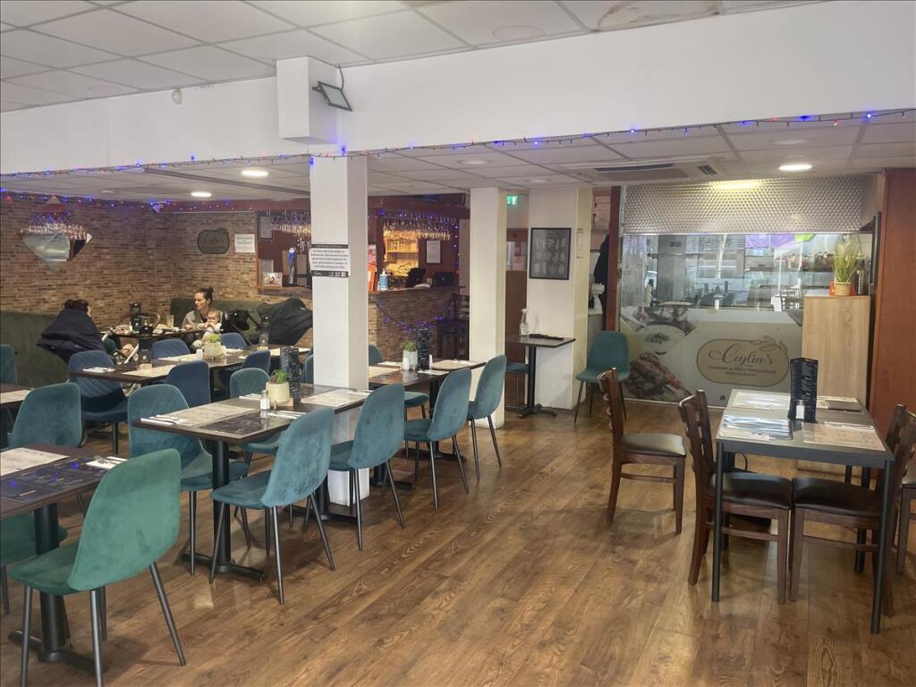 Additional image 4 of 158-160 Chestnut Grove, Mitcham, merton, London, CR4