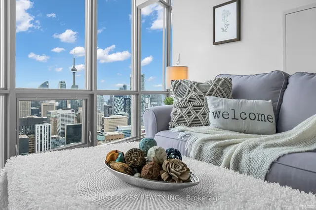 Additional image 7 of 832 Bay St Unit 4609