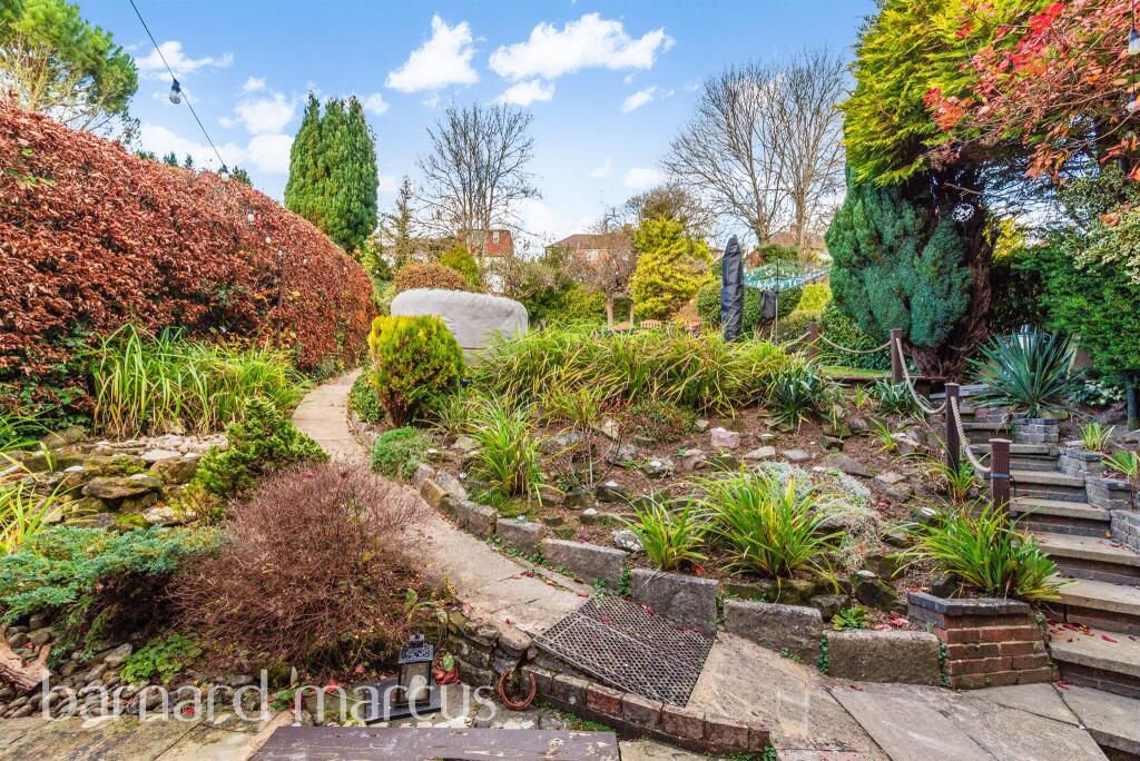 Additional image 11 of Mitchley Avenue, South Croydon