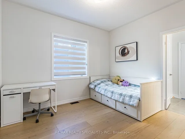 Additional image 24 of 9 Block Rd