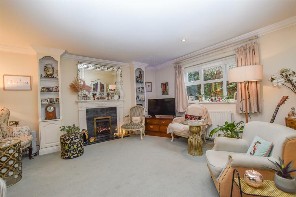 Additional image 4 of Neston Road, Willaston, Neston