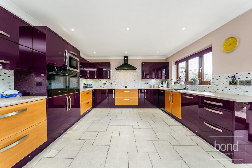 Additional image 5 of Southend Road, Howe Green, Chelmsford, CM2