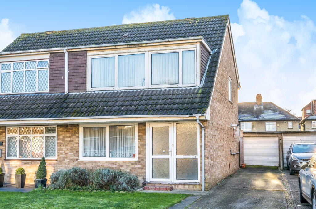 Crossways Road, Mitcham, CR4