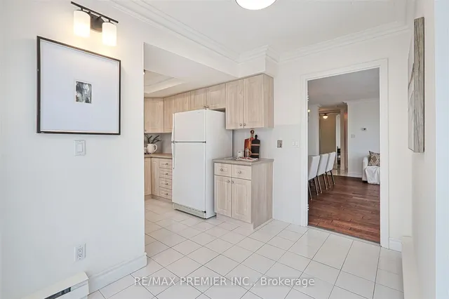 Additional image 17 of 40 Richview Rd Unit 1503