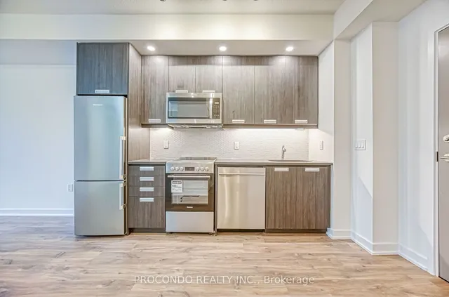 Additional image 11 of 99 John St Unit 1405