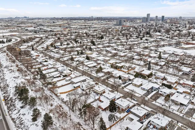 Additional image 36 of 239 Archdekin Dr