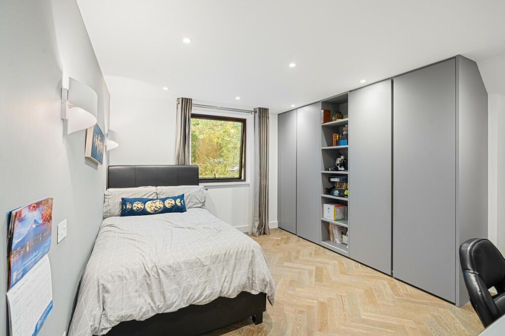 Additional image 14 of Pine Coombe, Shirley, CR0