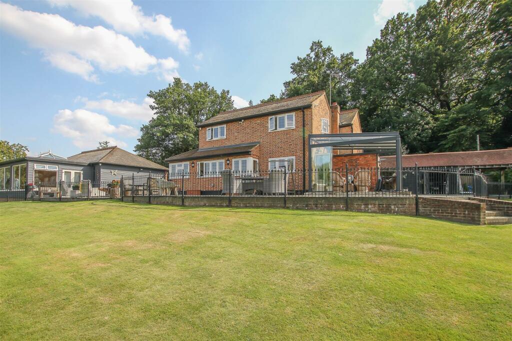 Additional image 29 of ** SIGNATURE HOMES ** Church Road, Kelvedon Hatch, Brentwood