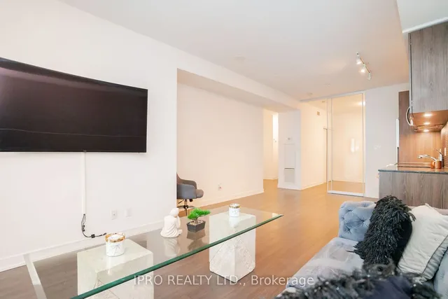 Additional image 16 of 30 Ordnance St Unit 407