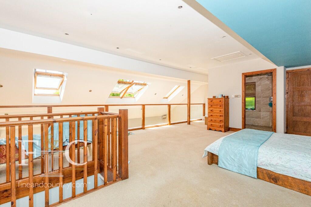 Additional image 17 of Hamlet Hill, Roydon