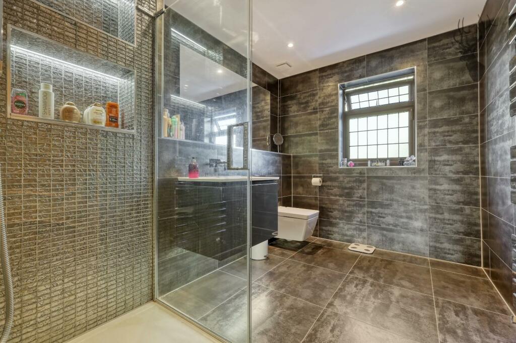 Additional image 28 of Lower Bury Lane, Epping