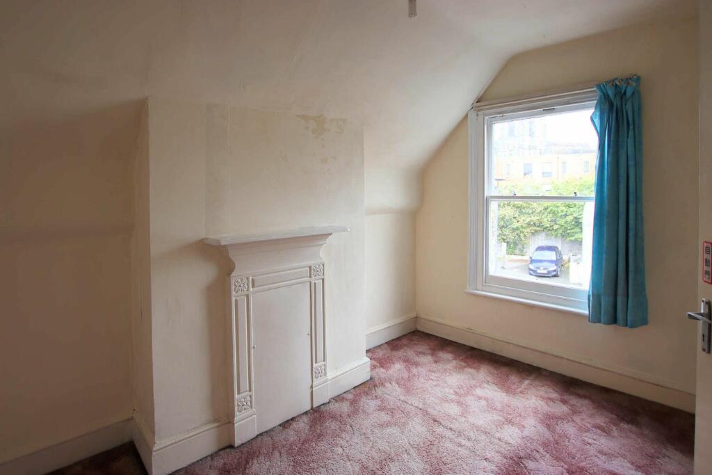 Additional image 10 of Selsdon Road, South Croydon, CR2