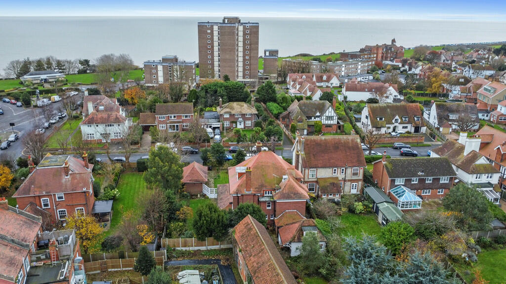 Additional image 24 of Holland Road, Frinton On Sea, Essex