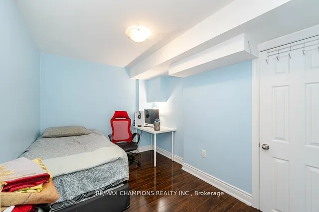 Additional image 38 of 78 Larkspur Rd