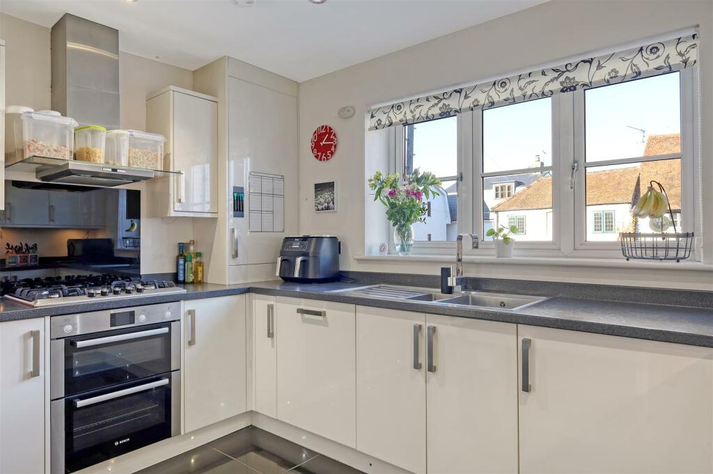 Additional image 13 of Harlow Road, Roydon