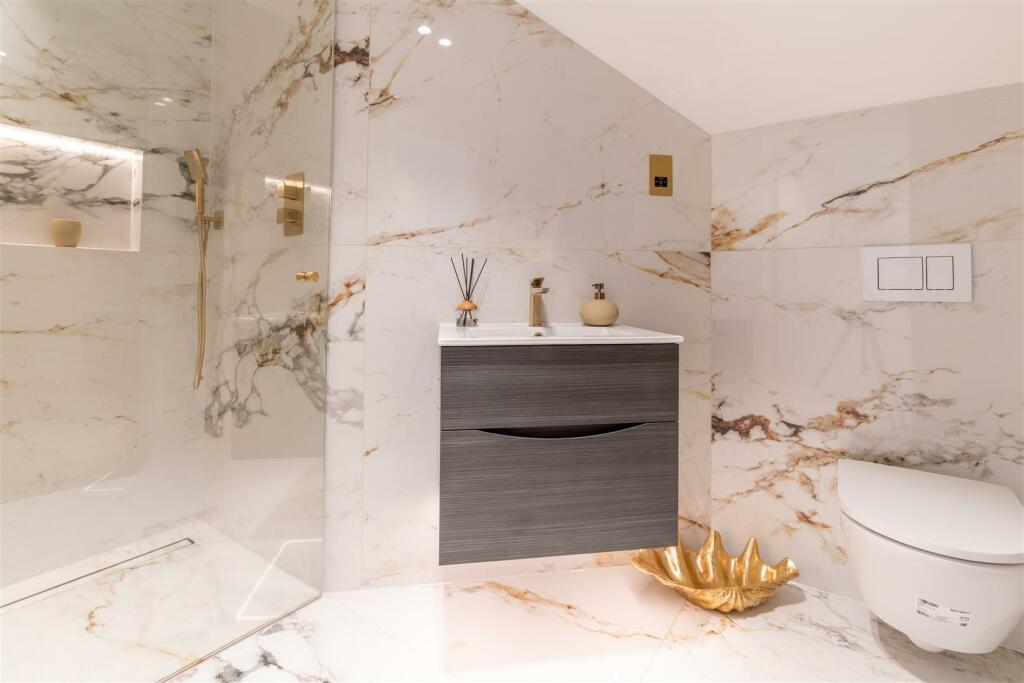 Additional image 50 of Broomhills Chase, Little Burstead, Billericay