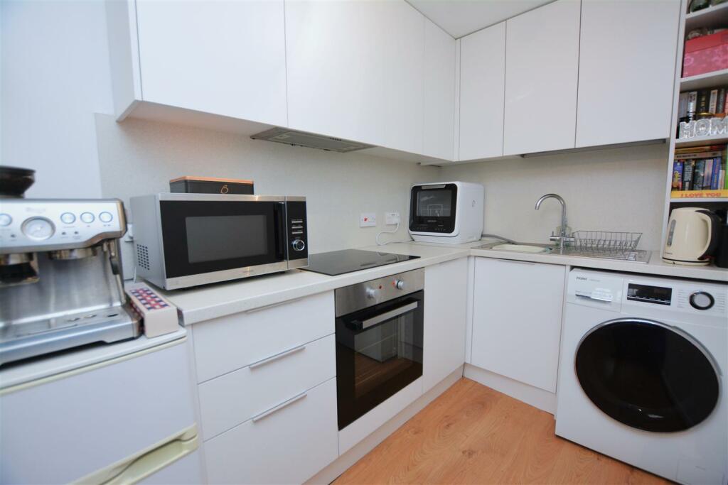 Additional image 9 of Wilkins Close, Colliers Wood Borders, CR4