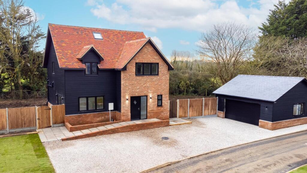 Additional image 31 of Chelmsford Road, Dunmow